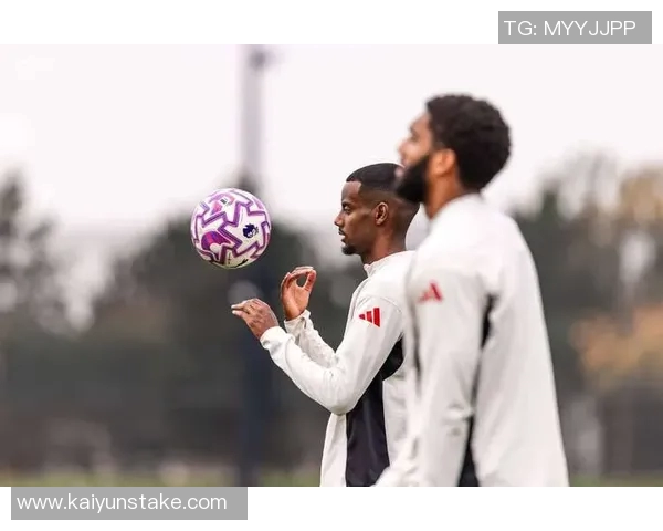 伊萨克状态低迷近15场比赛仅打入1球引发关注